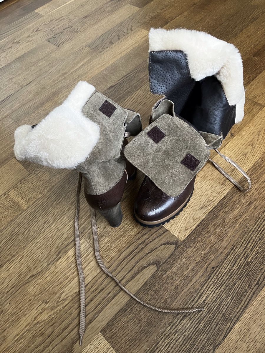 Scarpe da donna: Italienische Stiefel mit Absatz Gr. 39 – Usato da Arni AG venduto da Pfidi7 6