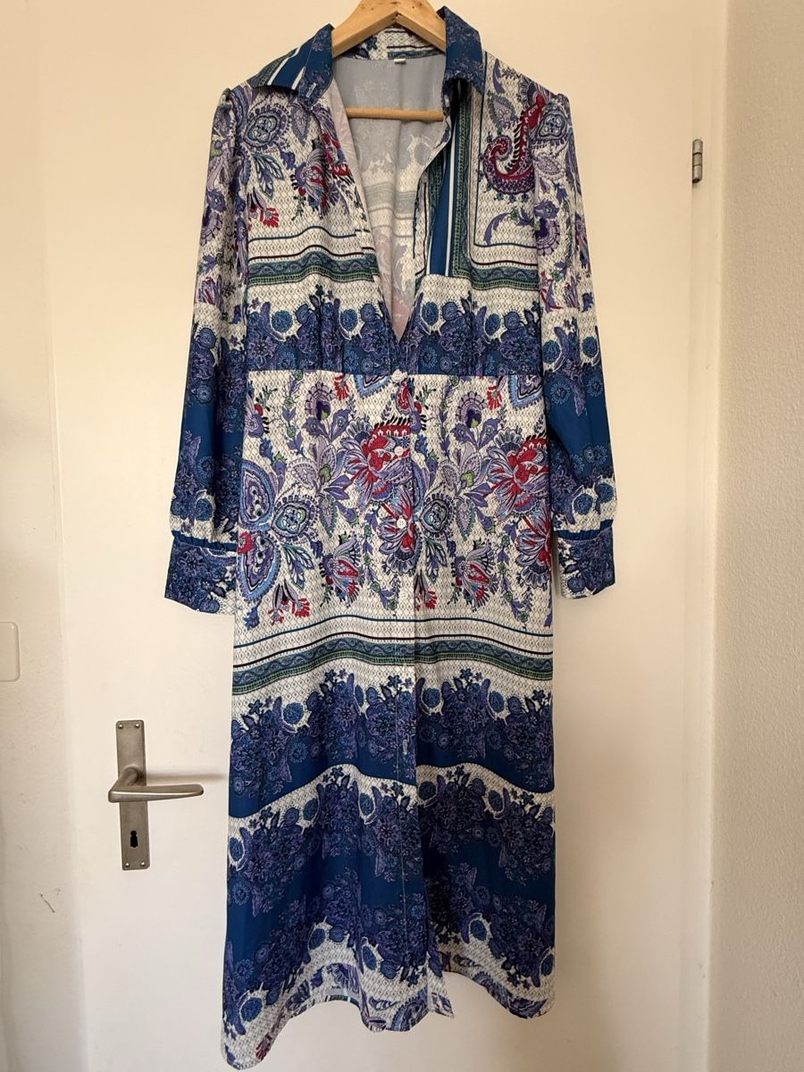 Vestiti: Kleid gemustert langarm Grösse M – Usato da Belp venduto da Lu96
