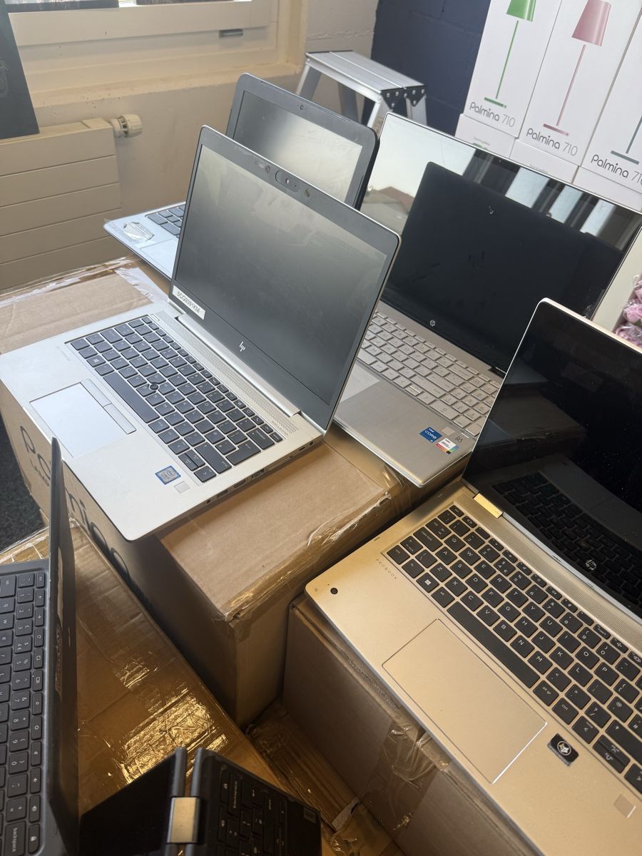 Notebook: Laptop 216 Stück ab 1.- – Usato da Rothrist venduto da jr_returns