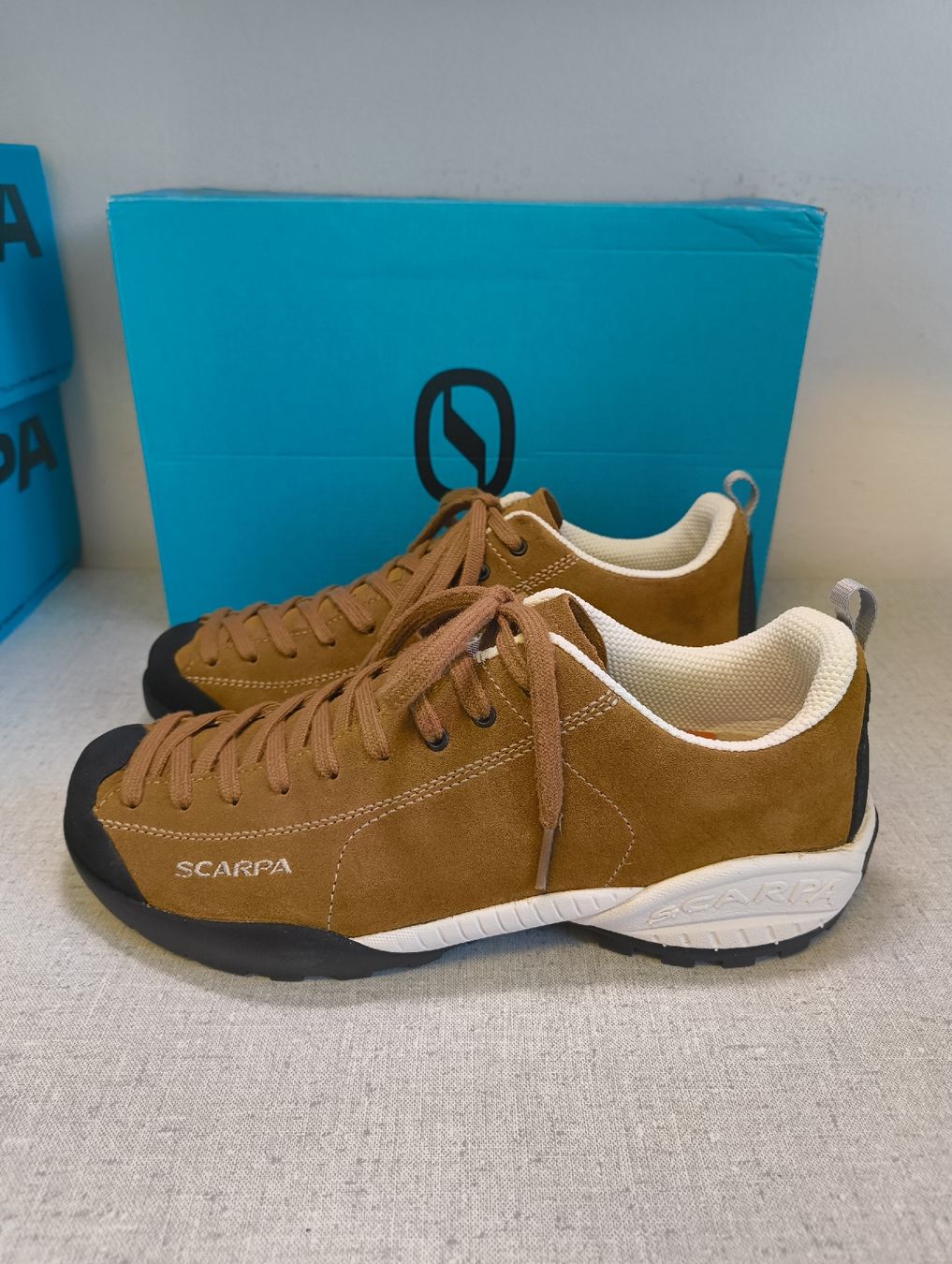 Scarpa Herrenschuhe: Scarpa Mojito Grösse 46 Herren Freizeitschuhe Leder – Neu und originalverpackt aus Uitikon Waldegg von PJLS1 2