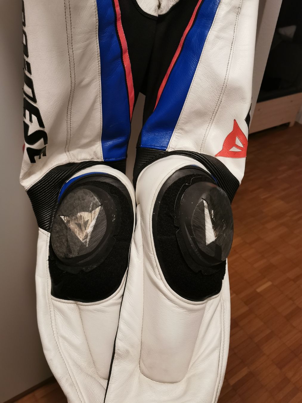 Dainese Completi: Dainese Motorradlederkombi 2 teilig – Usato da Zuchwil venduto da Leu_44 3