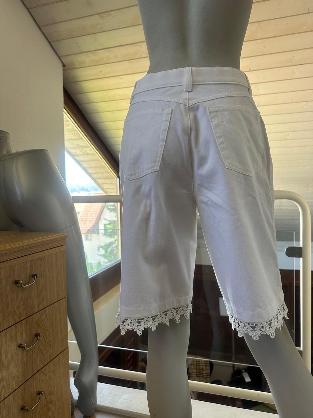 Bogner Pantaloni: Schöne Bermuda-Shorts von BOGNER – Usato da Neuhausen venduto da Lechasseur 1