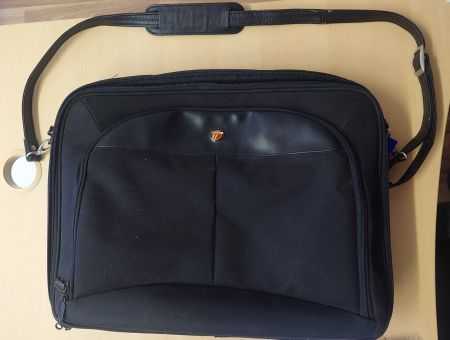 grosse geräumige Notebook/Laptop-Tasche für 17" - 18.4"