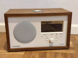 Tivoli Audio Albergo+  Radiowecker mit Bluetooth, Nussbaum