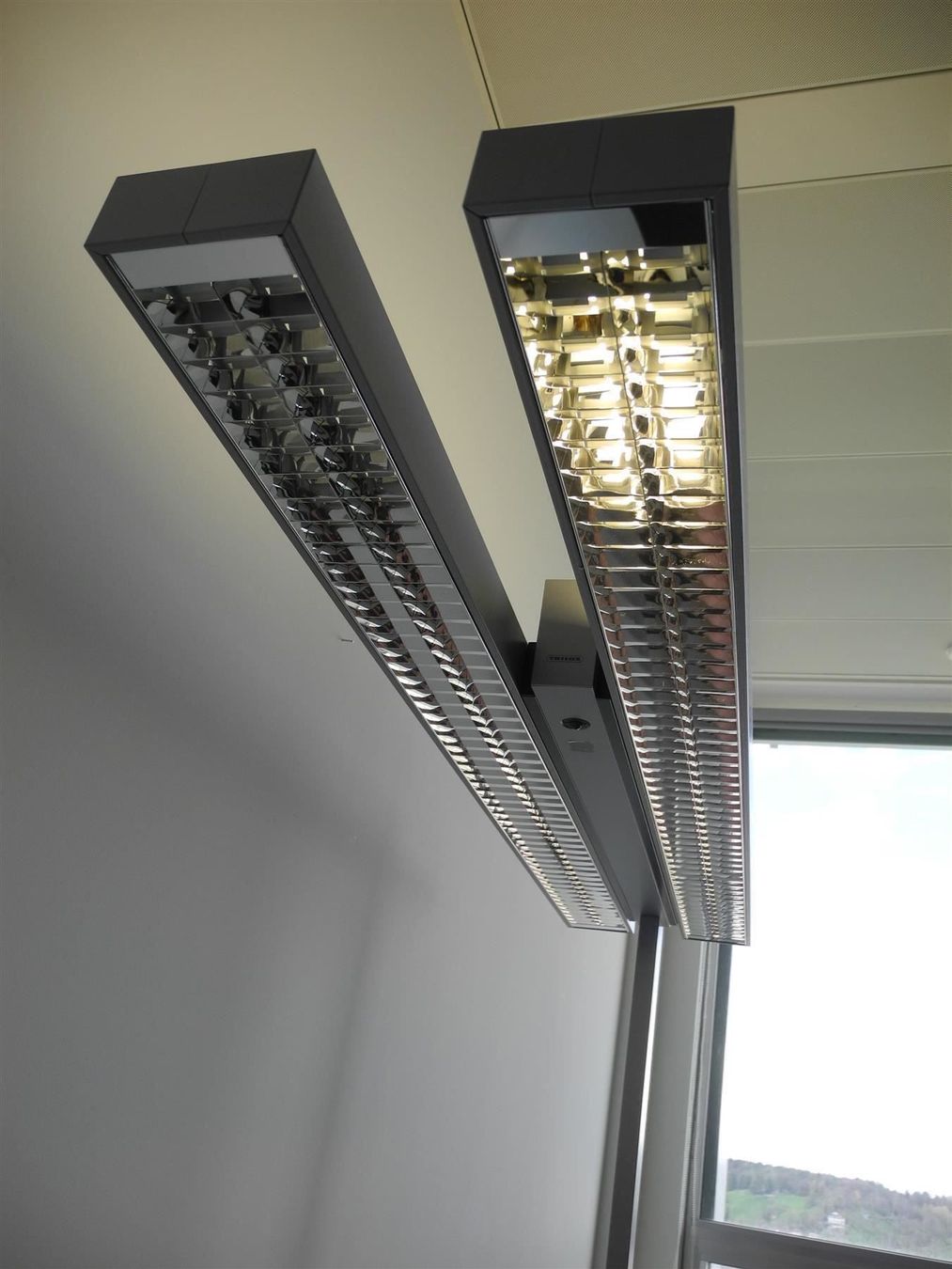 Lampen: Standleuchte Trilux Offset mit 100 % WIR – Gebraucht aus Kottwil von Crazyrolf 3