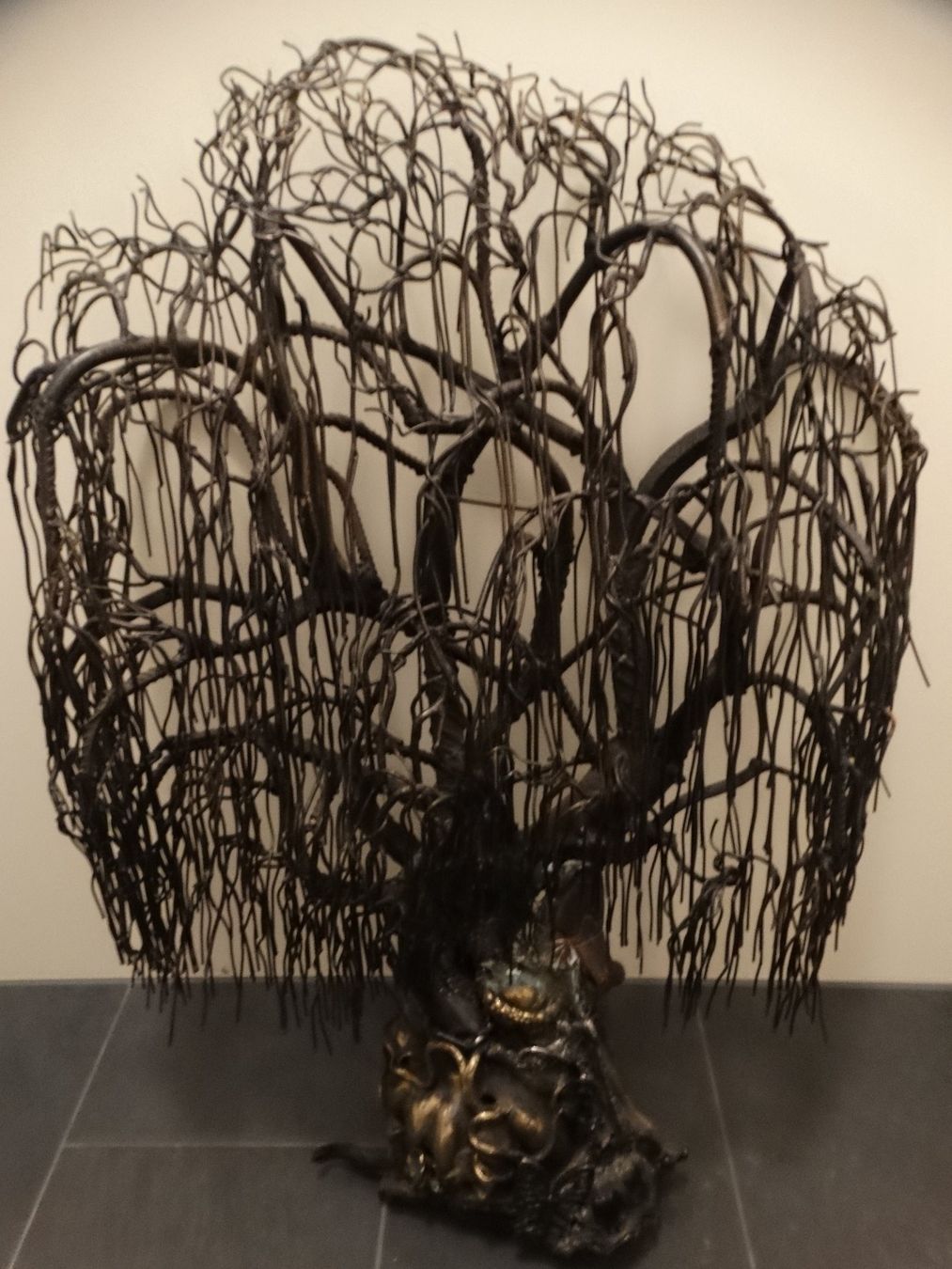 Sculture & Statue: Kunst Ernst-Georg Meierhenrich Eisen Baum Skulptur – Usato da Adliswil venduto da Isaac_92