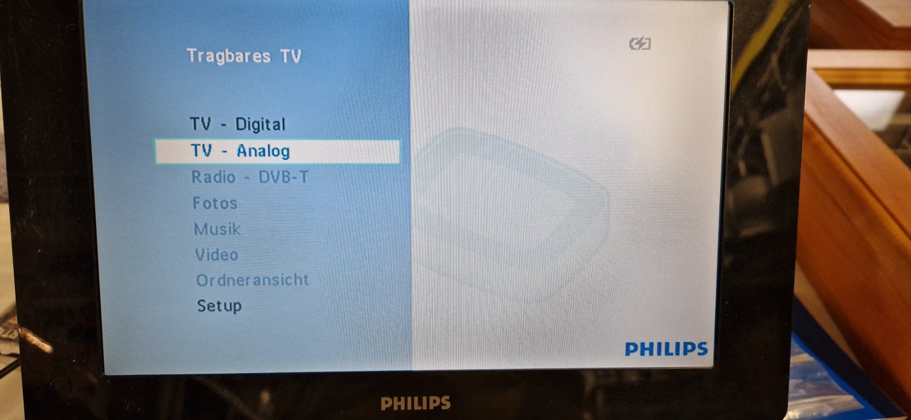 Tragbarer Mediaplayer: PHILIPS PORTABLE HYBRID TV – Gebraucht aus Bilten von Mic2022 1