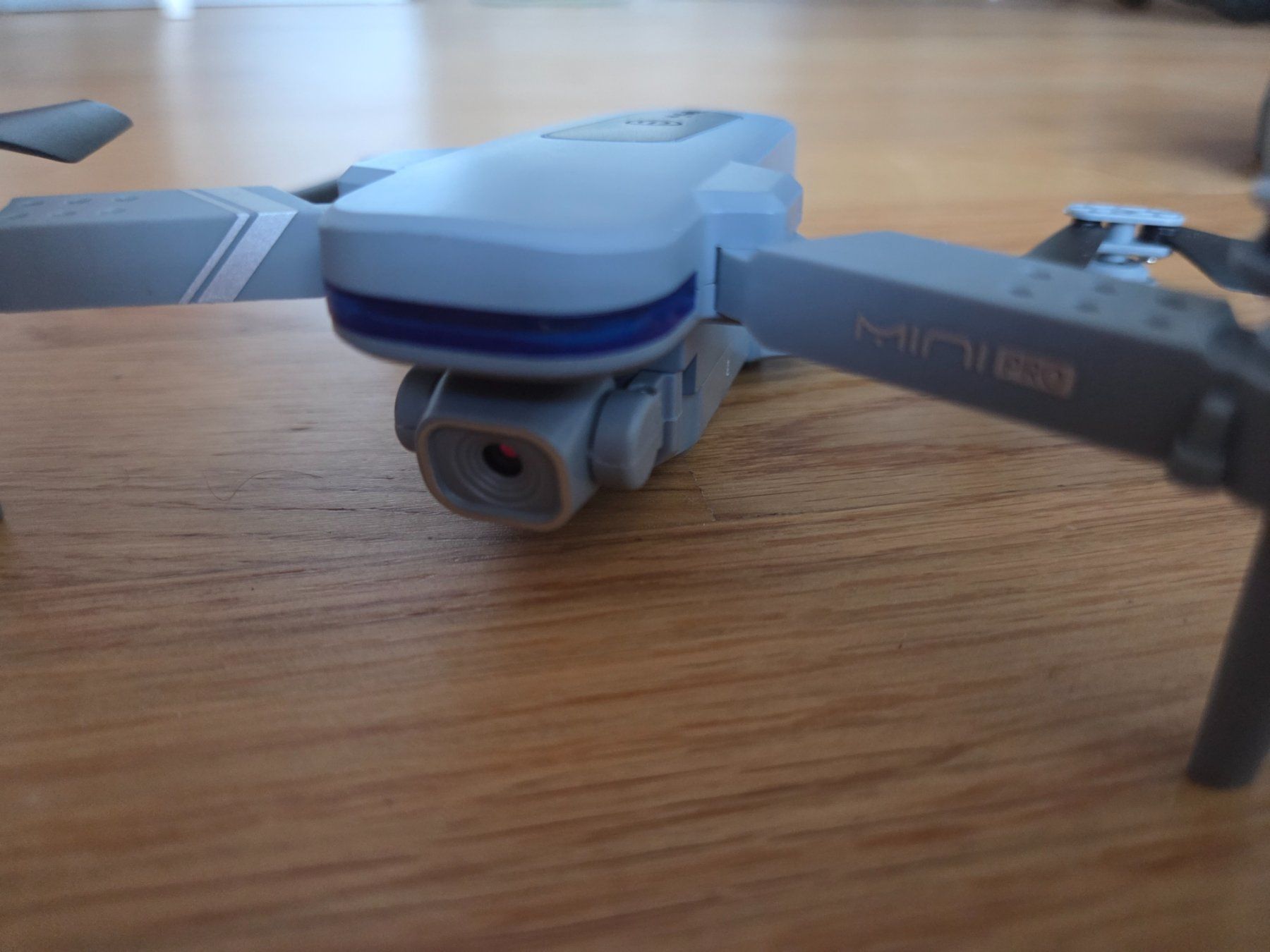 Jouets: Drone Mini Pro - Telecamera per live e registrazioni – D'occasion à Neuchâtel par dav_8kpp 1