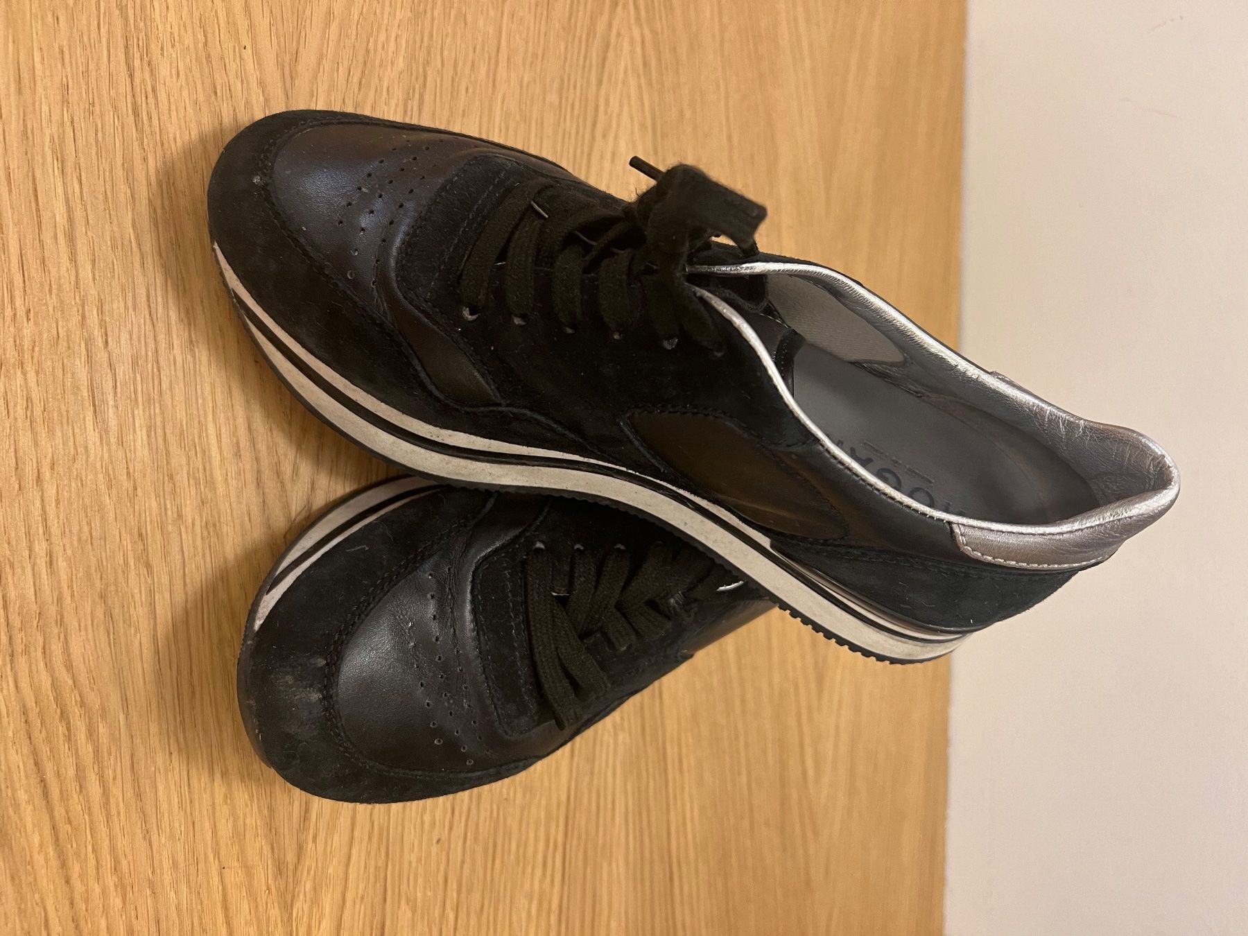 Hogan Scarpe da donna: HOGAN Sneakers Original Gr 38 – Usato da Ebmatingen venduto da dartim 5