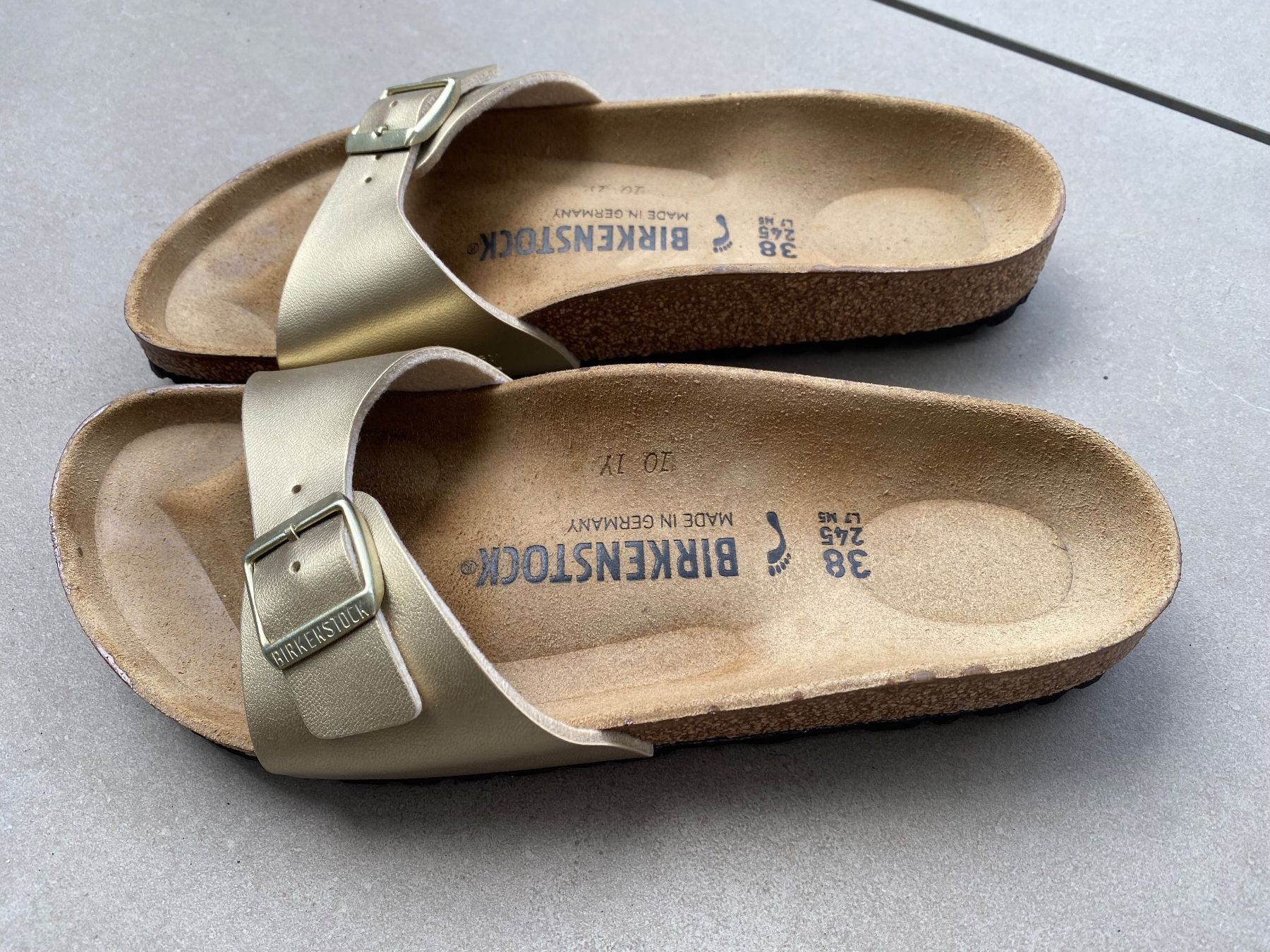 Birkenstock Scarpe da donna: Birkenstock GOLD Gr. 38 – Usato da Herrliberg venduto da little_useful_things 1
