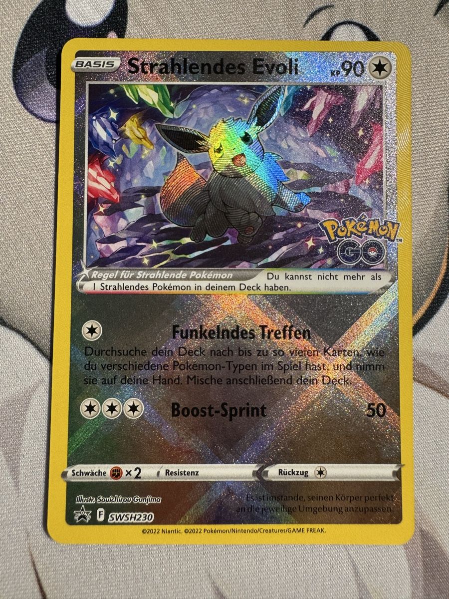 Pokémon Carte collezionabili: Strahlendes Evoli SHWSH230 DE – Nuovo (secondo la descrizione) da Therwil venduto da CarottiCards