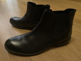 Bottines Pierre Cardin en cuir noir, taille 41