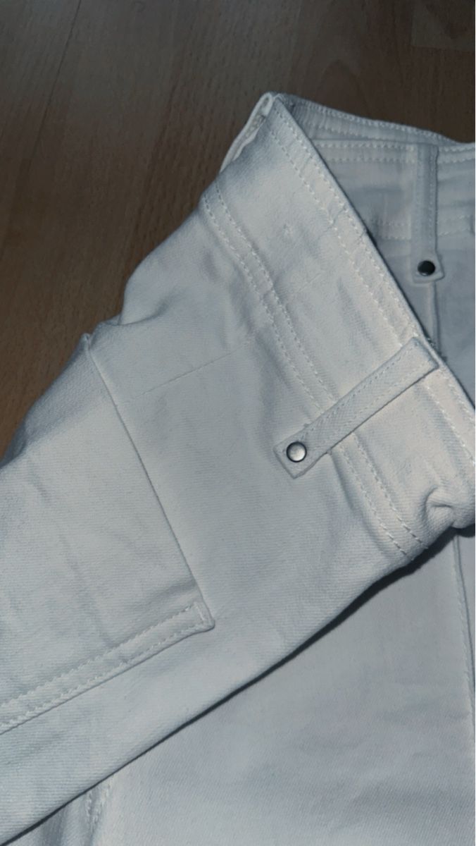 Zara Jeans: Pantalon blanc, taille haute – Nuovo (secondo la descrizione) da Bülach venduto da sar_j6bk 2