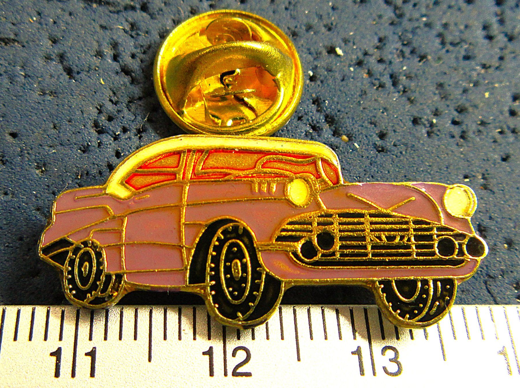 Placchette & Badge: USA auto OLDTIMER PIN – Usato da Ettingen venduto da Hausi4711