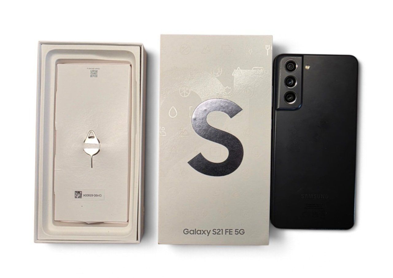 Samsung Telefoni cellulari / Smartphones: Samsung Galaxy S21 FE 5G – Usato da Ruggell venduto da energetix82 1