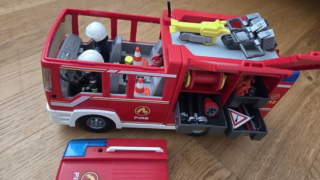 Giocattoli: playmobil feuerwehrauto – Usato da Niederwangen BE venduto da Hmela 1