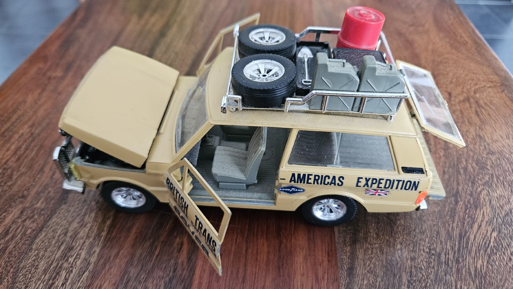 Land Rover Modellini d'auto: Range Rover Modellauto 1:24, British Trans-Americas Exp. – Usato da Immensee venduto da MaFiFe94