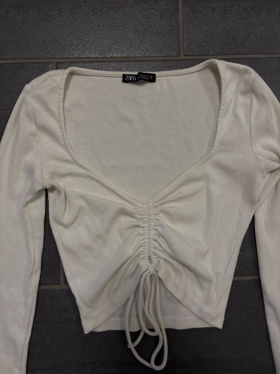 Zara Maglioni & Felpe: Zara Cropped Langarm S – Usato da Rümlang venduto da svent 2