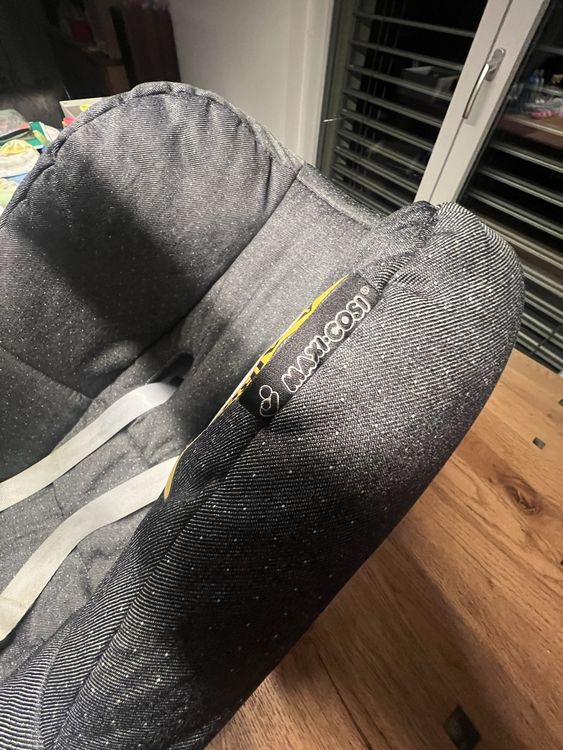 Maxi-Cosi Sièges auto: Maxi Cosi Pebble Plus Babyschale inkl. Isofix Station – D'occasion à Toffen par Aherren 2