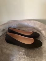 Tod's Verzierte Ballerinas aus Schwarz Wildleder