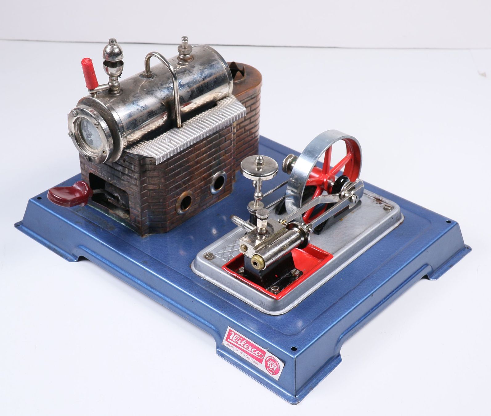 Wilesco Kit di modellismo & Modellini statici: Kleine Wilesco Dampfmaschine – Usato da Hettlingen venduto da Scholi99