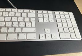 Apple Tastatur mit Numeric Keypad