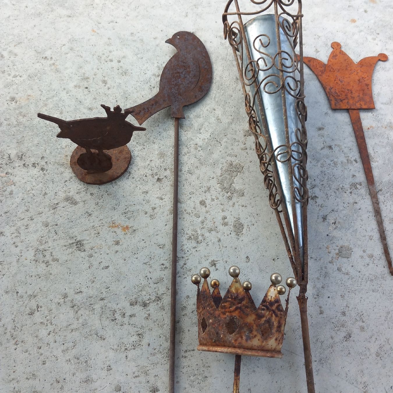 Pfister Alle Dekorationen: 5x Garten Roost Dekos 4x Stecker Vintage – Gebraucht aus Aegerten von gismolini 3