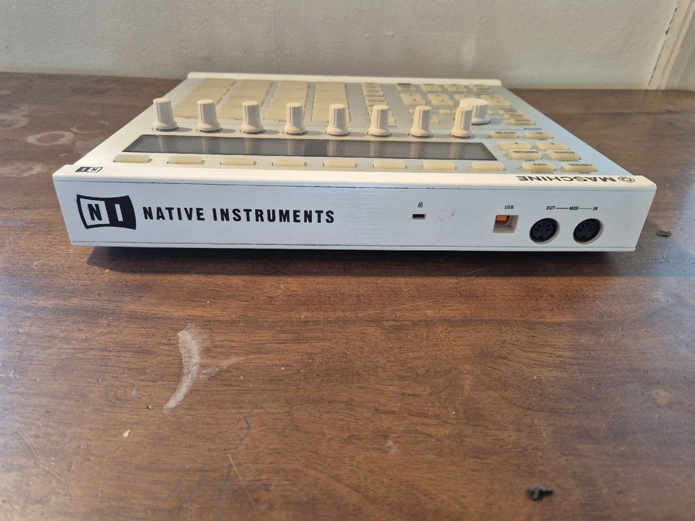 Native Instruments Maschine MK1 - Gebraucht (Gebraucht) in Bern für CHF ...