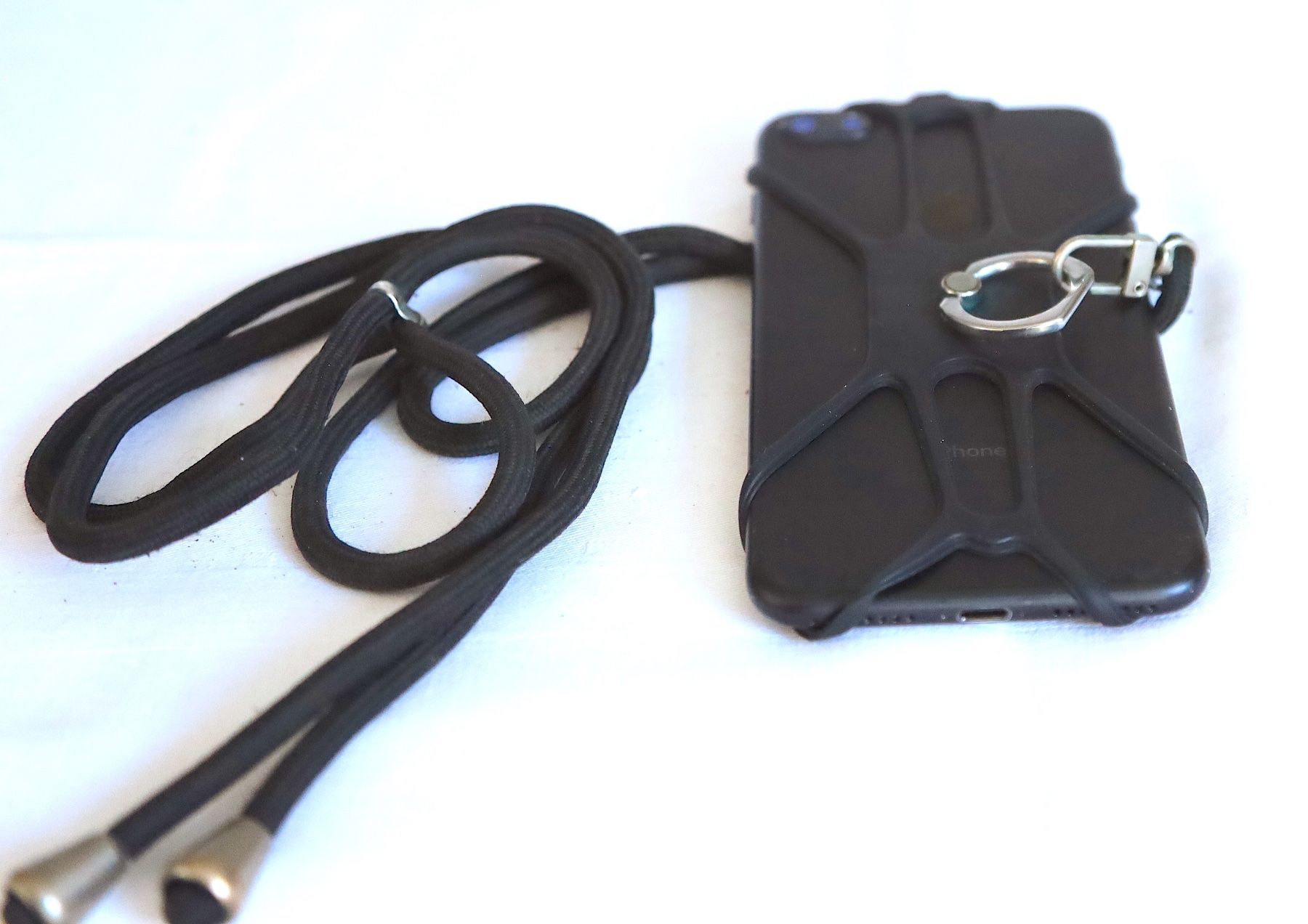 Samsung Telefoni cellulari / Smartphones: NATEL ODER I-PHON SILIKON HANDYKETTE INFINITY BLACK – Usato da Ipsach venduto da Merlux 4