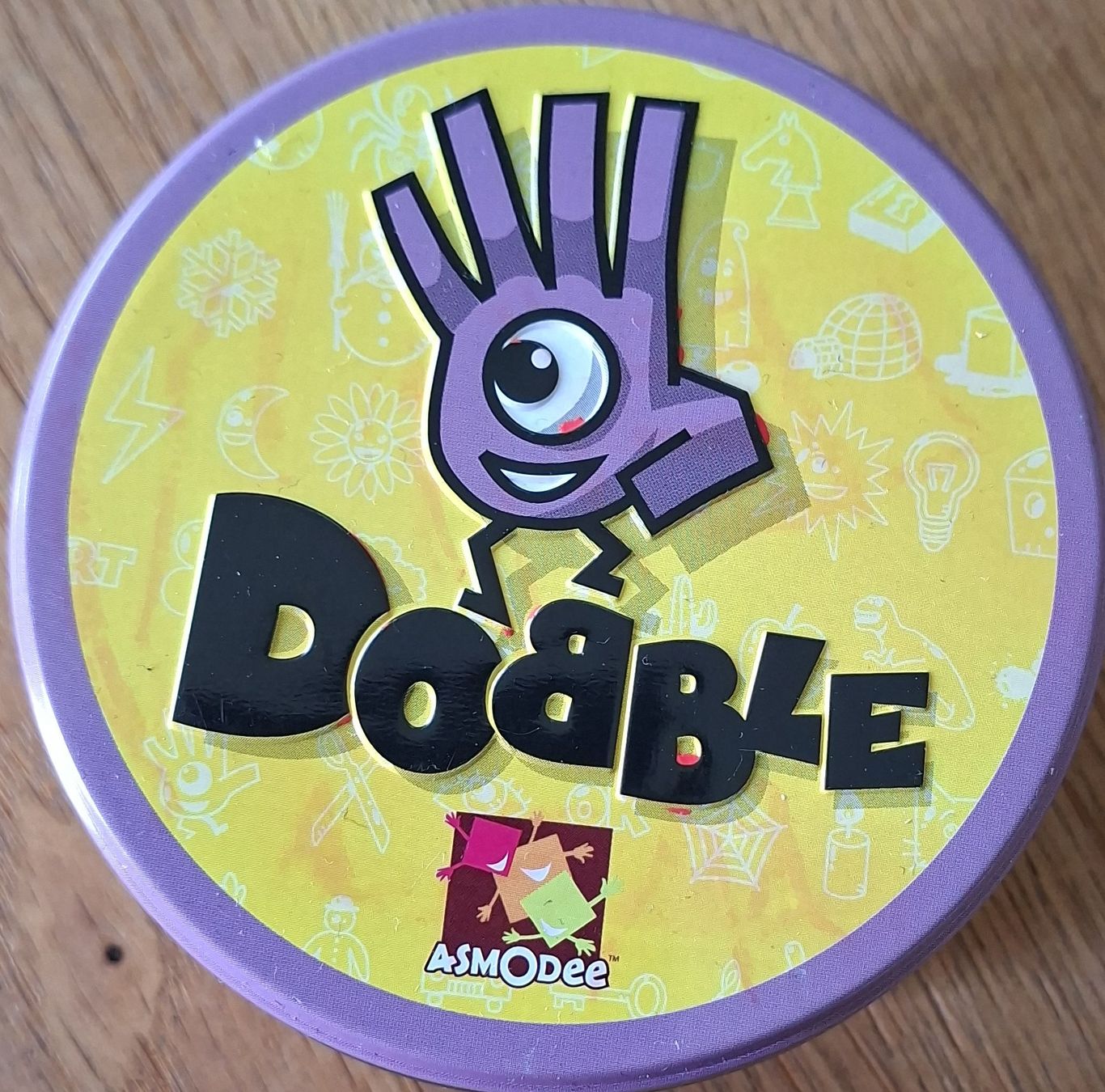 Giochi: Gesellschaftsspiel Dobble von Asmodee gebraucht – Usato da Lyss venduto da Infinia