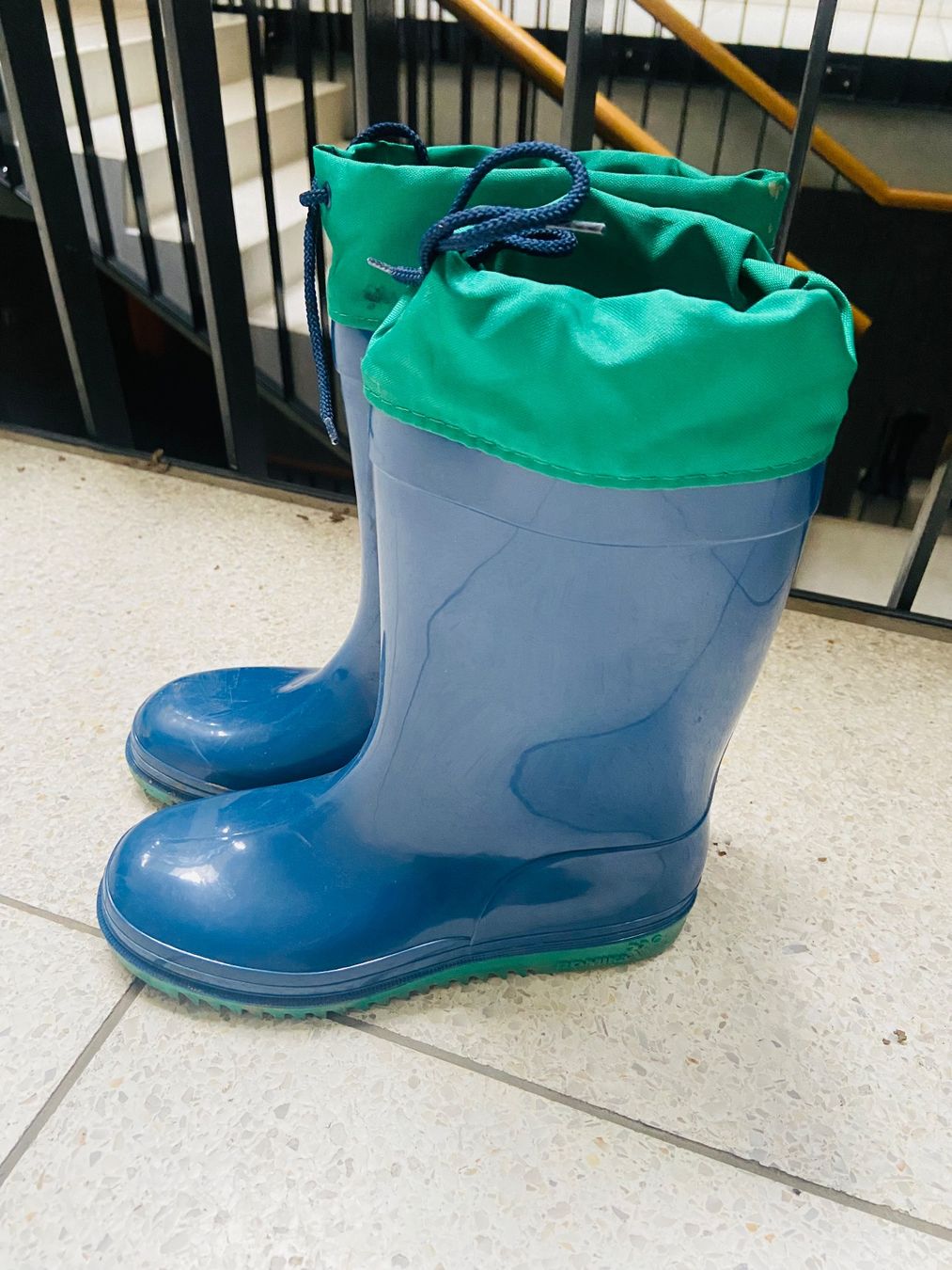 4Riders Scarpe per ragazzi: Romika Gummistiefel Gr.35 – Usato da Zürich venduto da pluto124 2