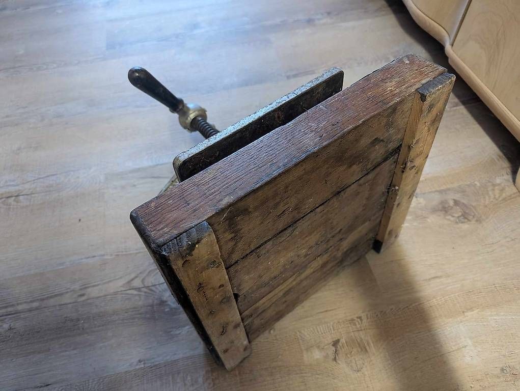 Tutti gli attrezzi: Presse ancienne – Usato da Sorens venduto da jd.silva 4