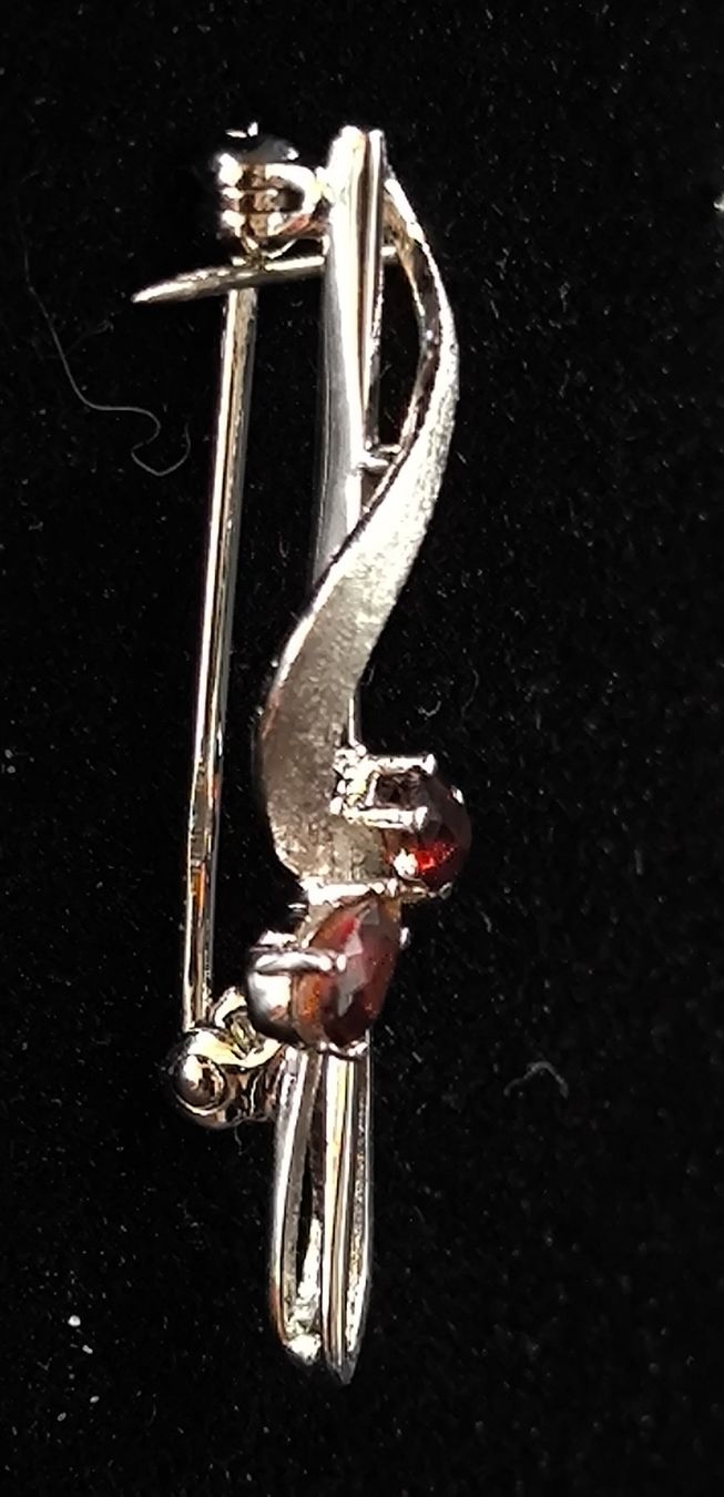 Broschen & Nadeln: Brosche 800er Silber mit Granat – Gebraucht aus Rorschacherberg von snOOpydOg11 3