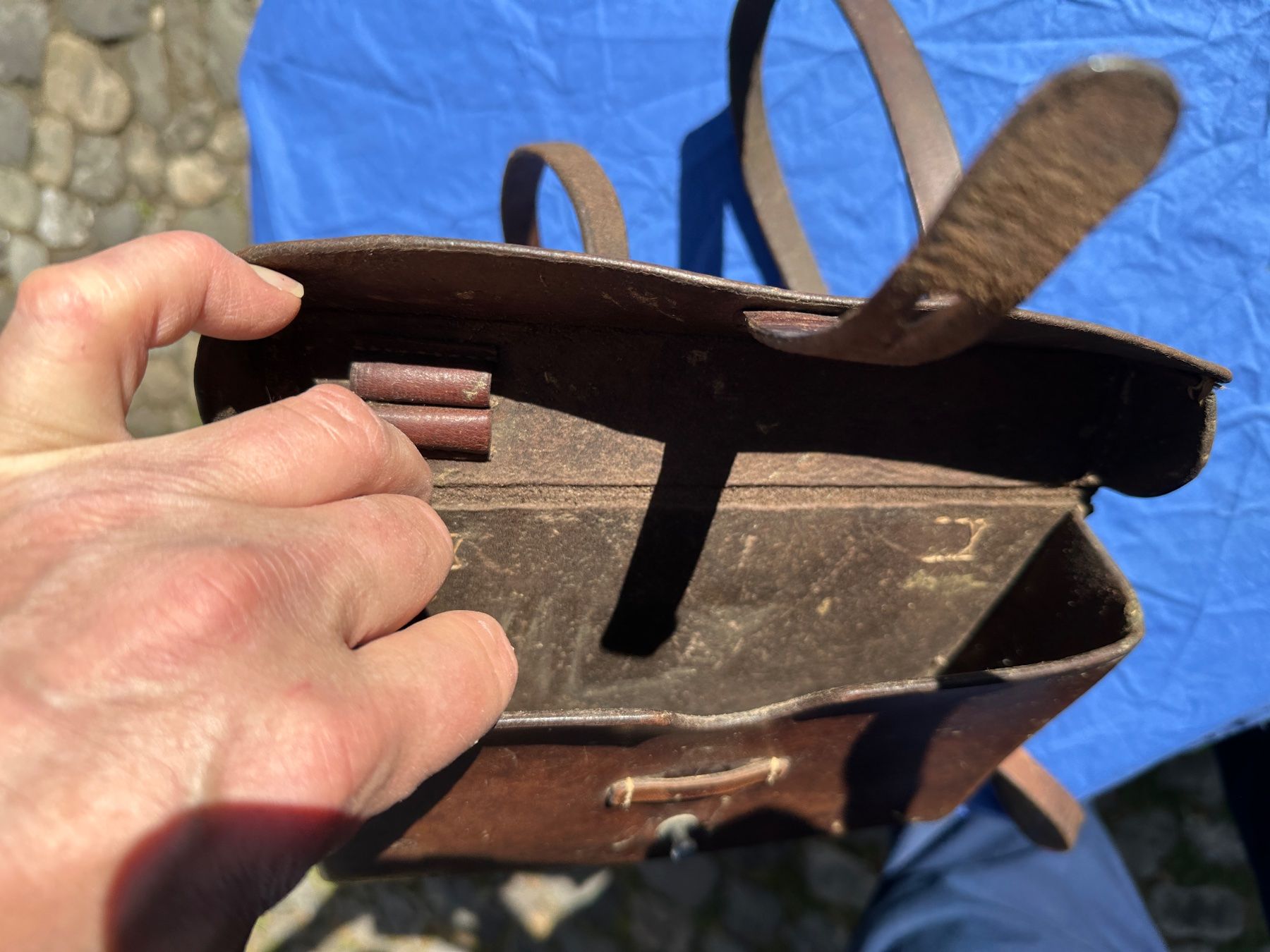 Schweizer Armee Uniformi: Schweizer Militär Ledertasche Kartentasche – Usato da Zürich venduto da atlantis77 6