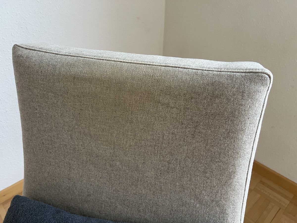 Ligne Roset Poltrone: Schaukelstuhl mit Hocker – Usato da Hirzel venduto da Sacha 2