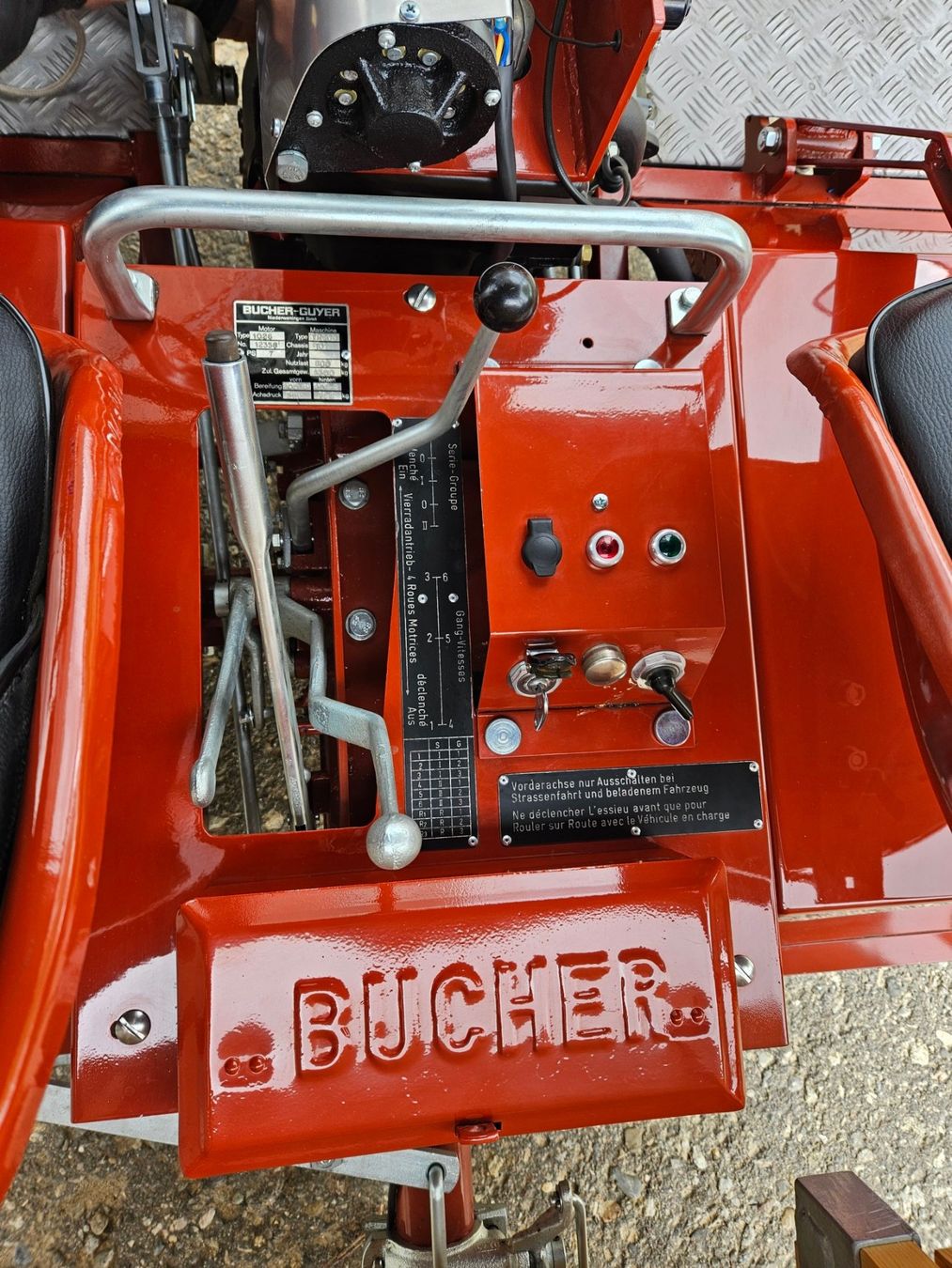 Bucher Trattori: Bucher Transporter TR 800  Oldtimer, Rarität – Usato da Anwil venduto da Phippe02 5