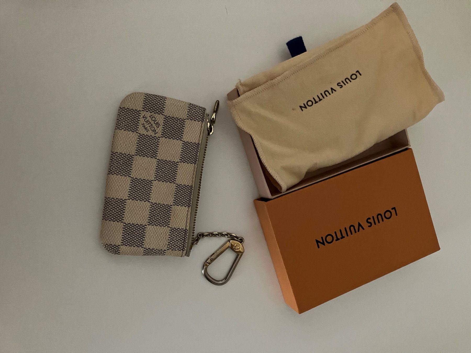Louis Vuitton Portachiavi: Louis Vuitton Schlüssel Anhänger – Usato da Spreitenbach venduto da schwarzerhase70 3