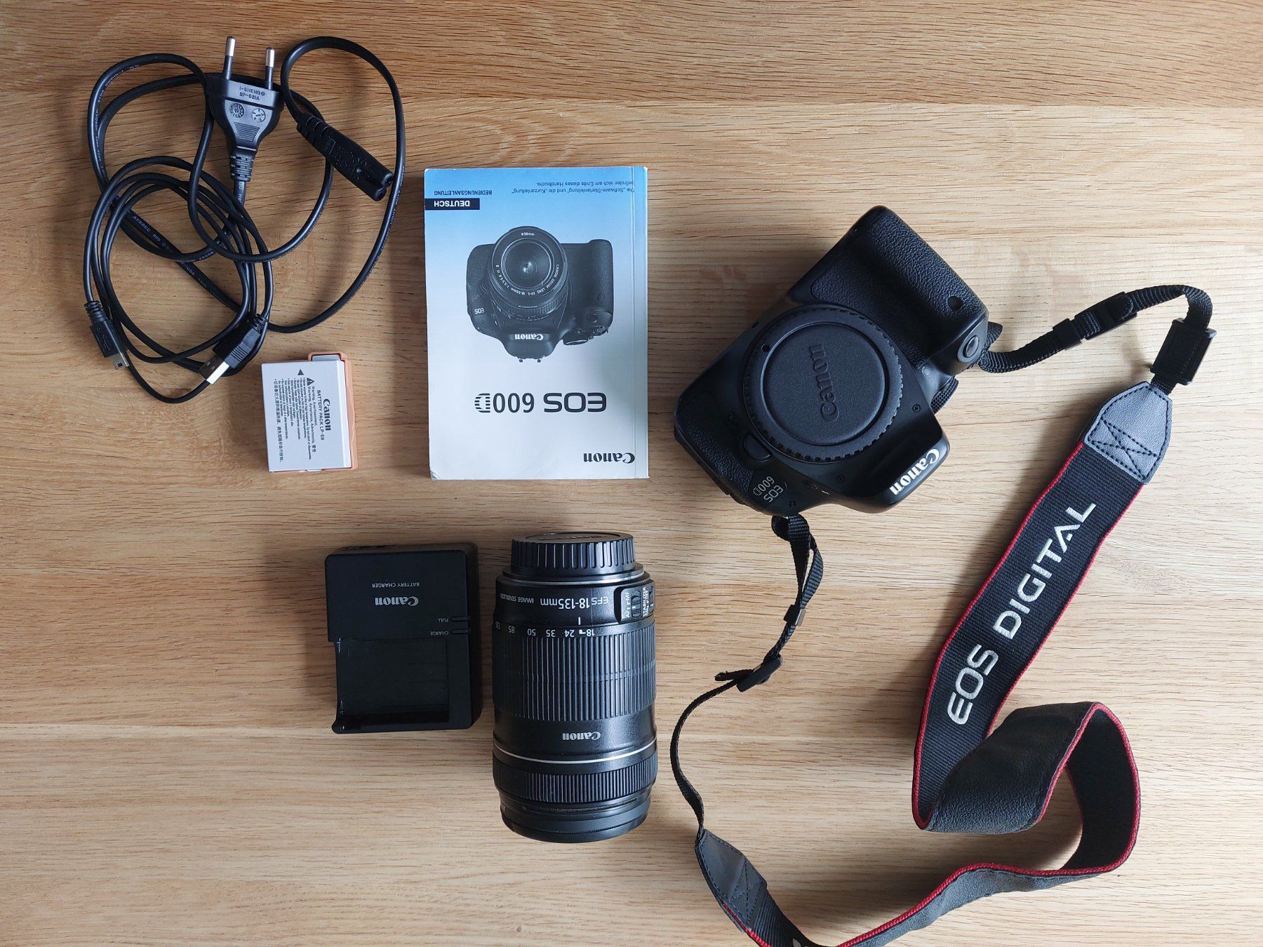 Canon Kamera: Canon EOS 600D incl. EF-S 18-135mm – Gebraucht aus willisau von Struessu