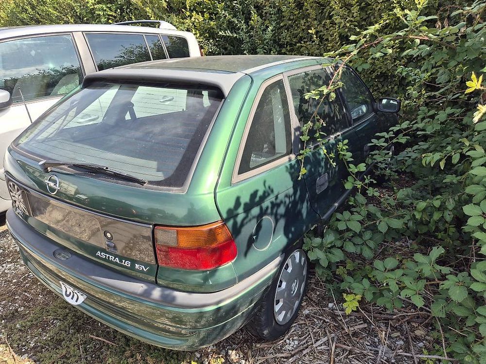 Opel Astra 95'000km Automat startet fährt (Gebraucht) in Schwadernau ...
