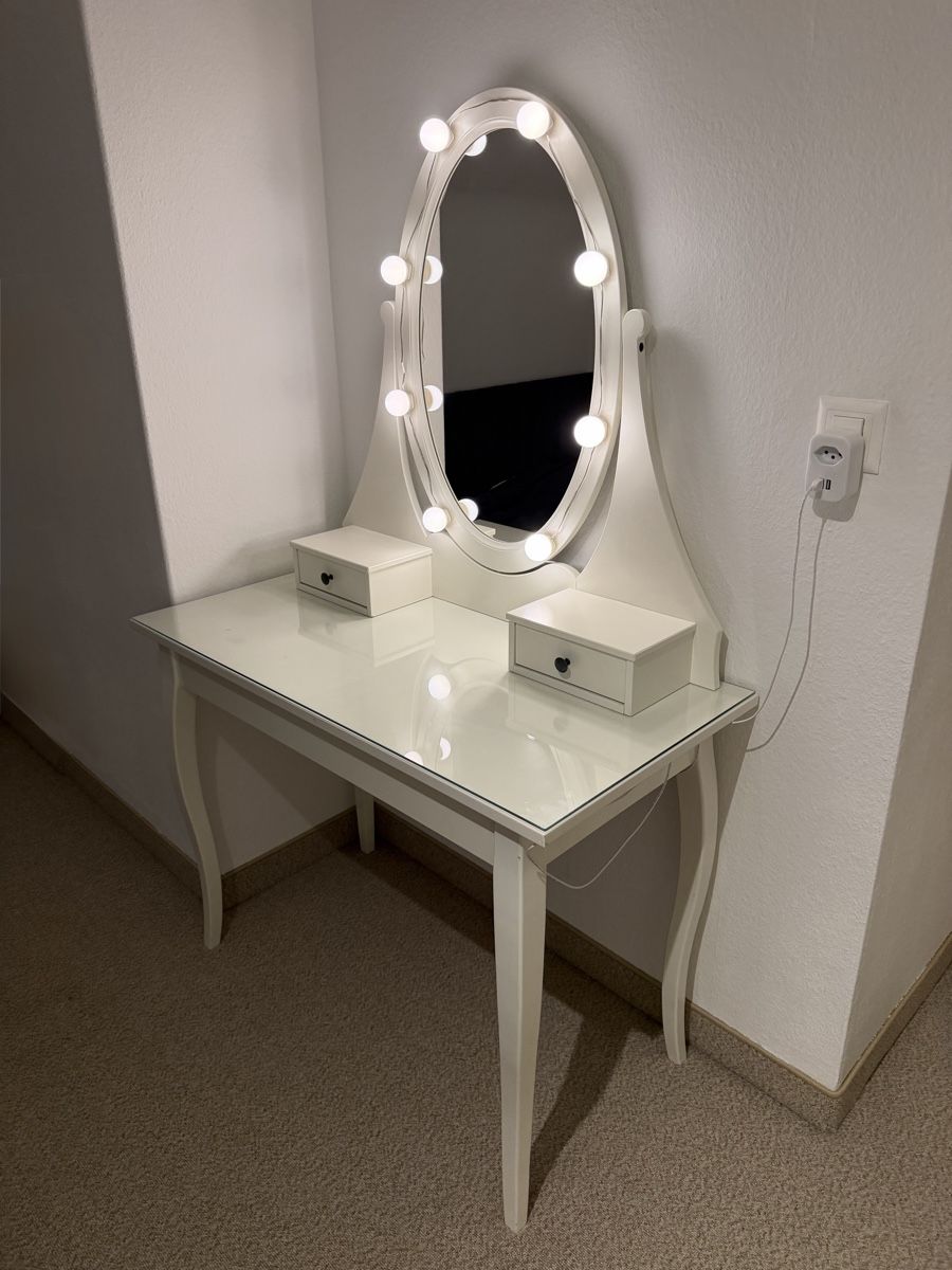 Ikea Tavoli da trucco: Schminktisch mit spiegel – Usato da Bischofszell venduto da ked_cxz9