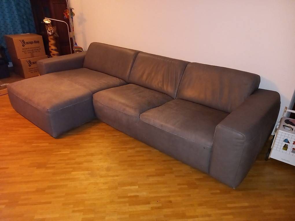 Sofas: L-förmiges Sofa aus grauem Leder – D'occasion à Zürich par cla_mf9b