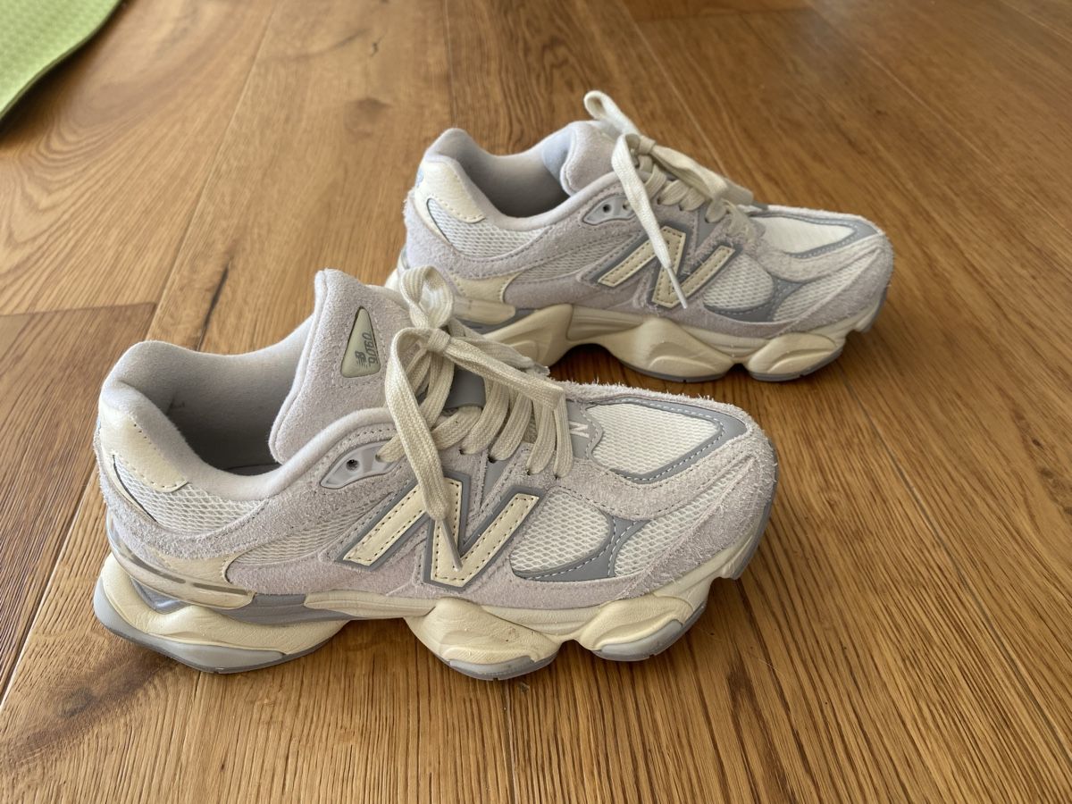 New Balance Chaussures femmes: New Balance 9060, pointure 38.5 – Neuf (Voir description) à Villars-sur-Glâne par mel_6q5w