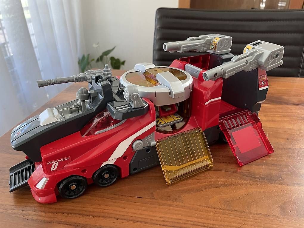 Spielzeuge: Tomica Hyper Blue Police und Rescue – Gebraucht aus Lachen SZ von adinaho 3