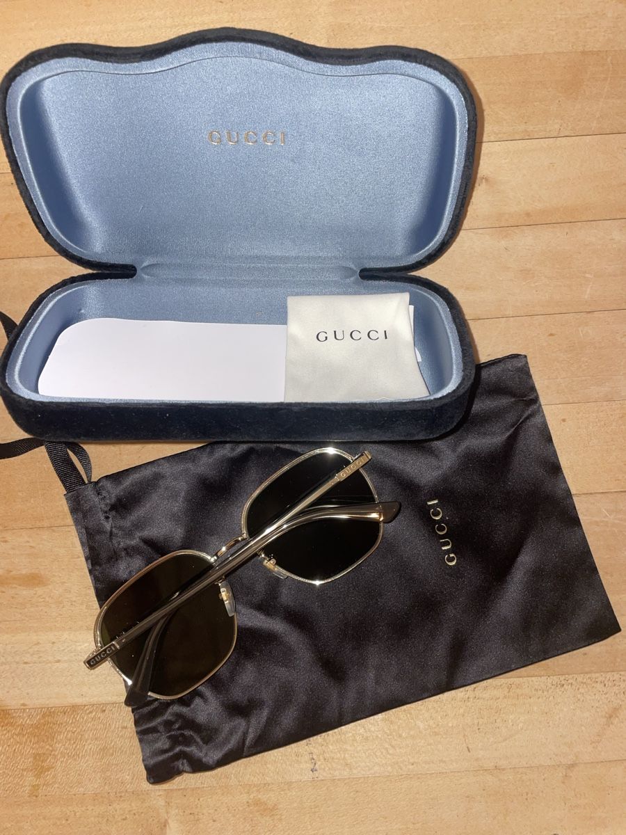 Gucci Lunettes & Verres: Gucci Sonnenbrille, Neu – Neuf avec emballage d'origine à Zürich par tiiina4 2
