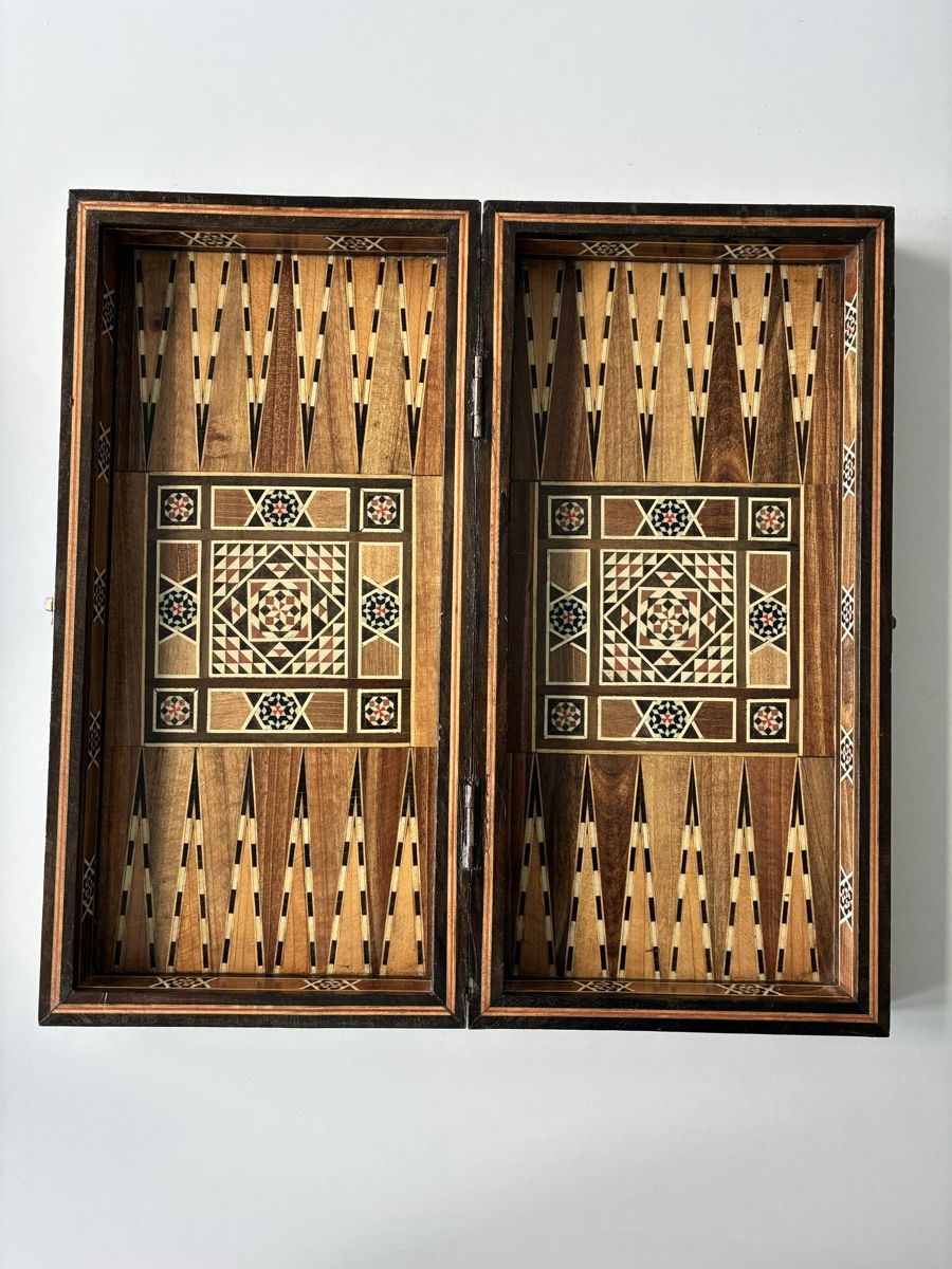 Jeux: Wunderschönes Backgammon- , Dame- und Schach-Spielbrett – D'occasion à Chur par Knokno199 1