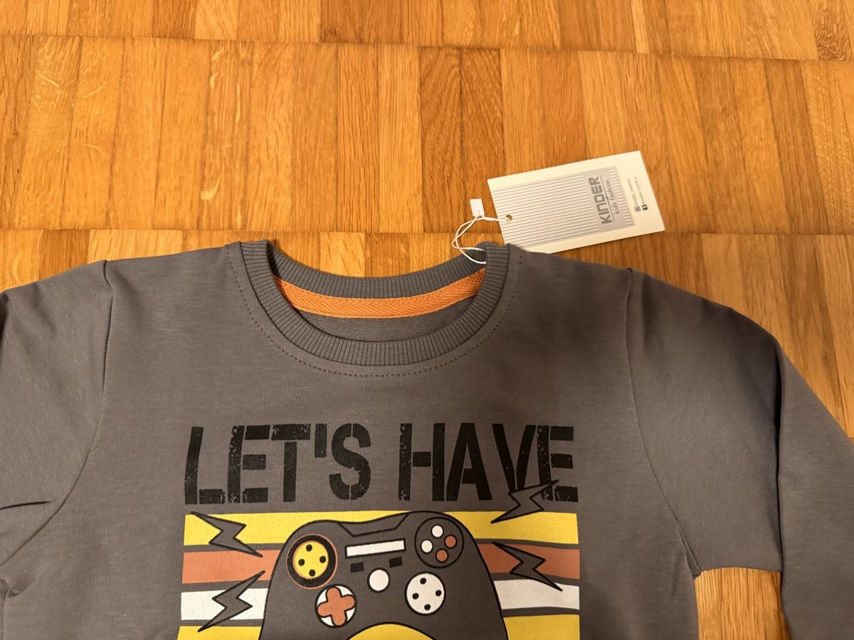 Maglioni & Felpe: Cooler Kinderpullover Gr. 104 *NEU* – Nuovo e nell'imballaggio originale da Jona venduto da Good_luck1_ 2