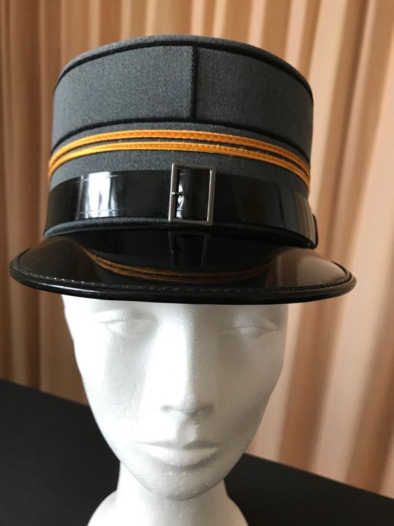Offiziershut Schweizer Armee 1