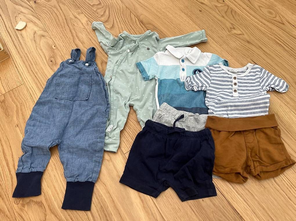 Lotti & Set di vestiti: Kleiderset 62 – Usato da Brugg AG venduto da ohuggenberger