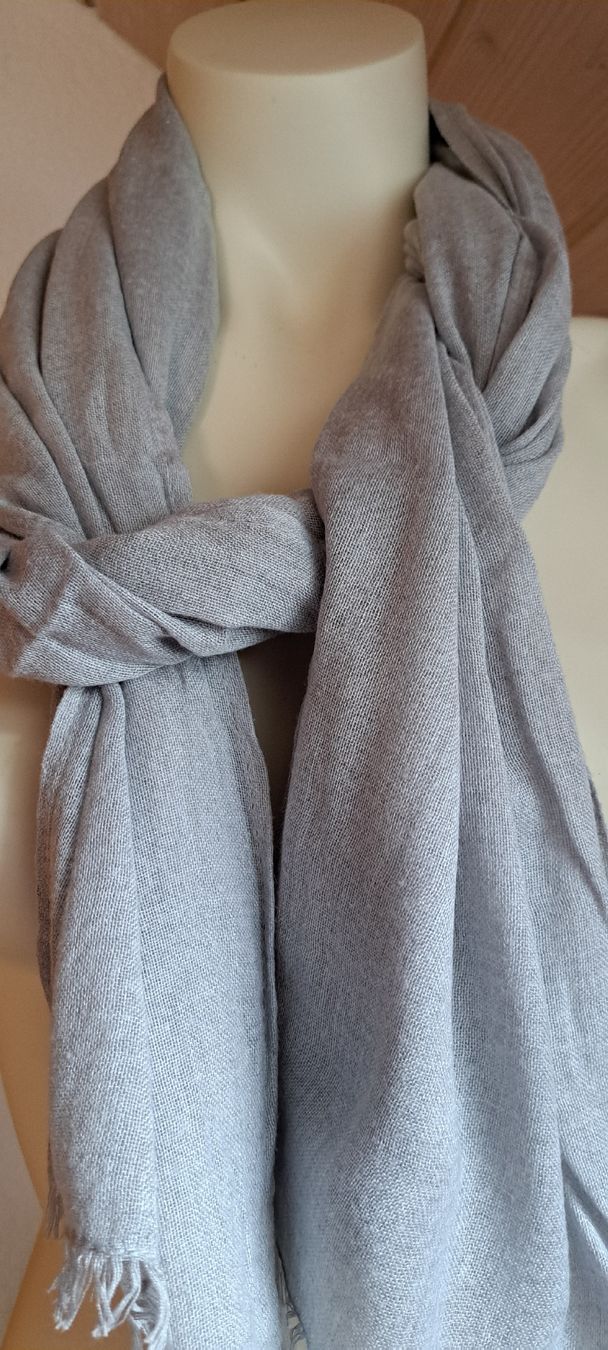 Foulards, Tücher & Schals: Street One Schal  – Gebraucht aus Thalheim AG von Bekuadma