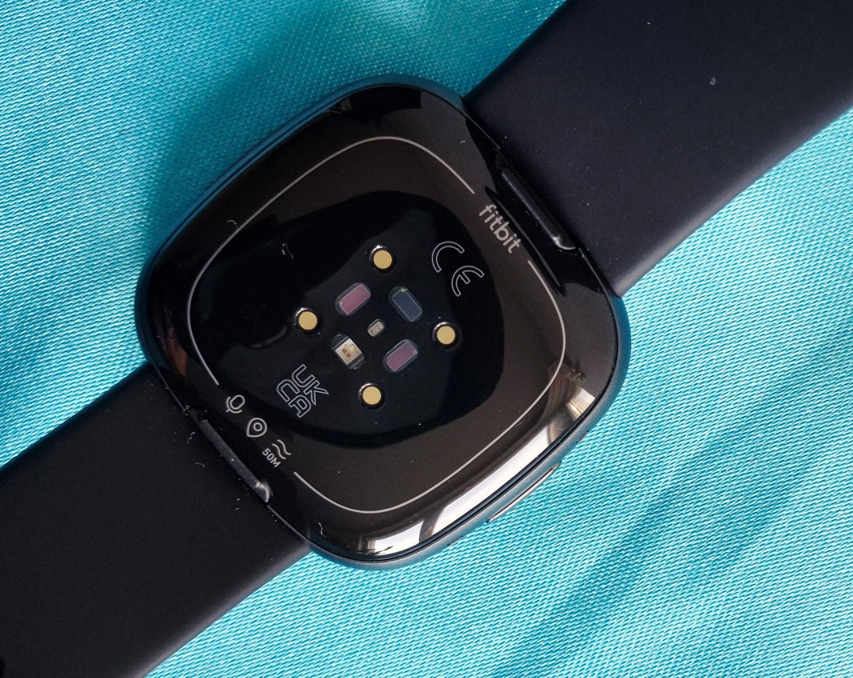 Fitbit Smartwatch: Fitbit Versa 4 Smartwatch – Usato da Gebenstorf venduto da GutGefunden 2
